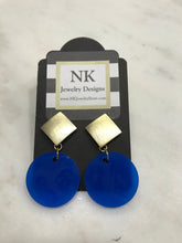 Load image into Gallery viewer, Round 1 inch tag earrings