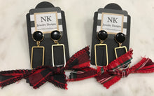 Load image into Gallery viewer, Plaid Party Earrings